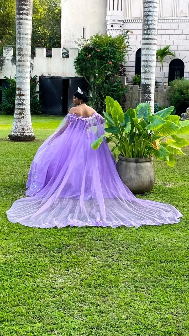 Maquillaje y peinado xv