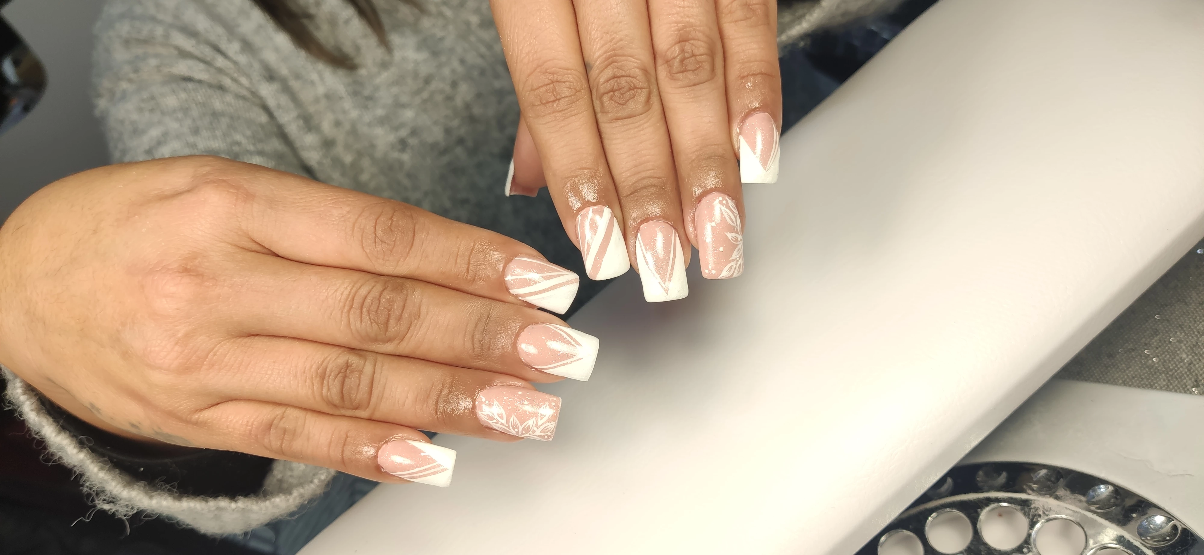 Extensión Soft gel con decoración 